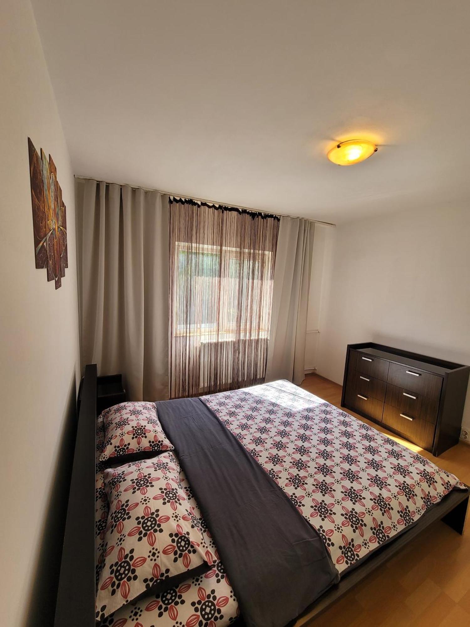 Alia Apartment Oradea Exterior photo